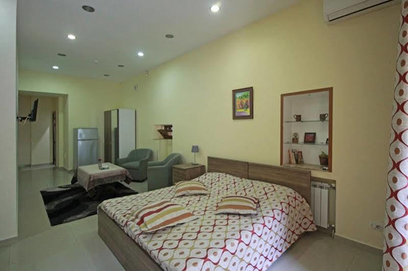Mini Hotel Jerevan Eksteriør billede